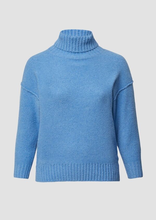 Kuscheliger Strickpullover mit breitem Rollkragen