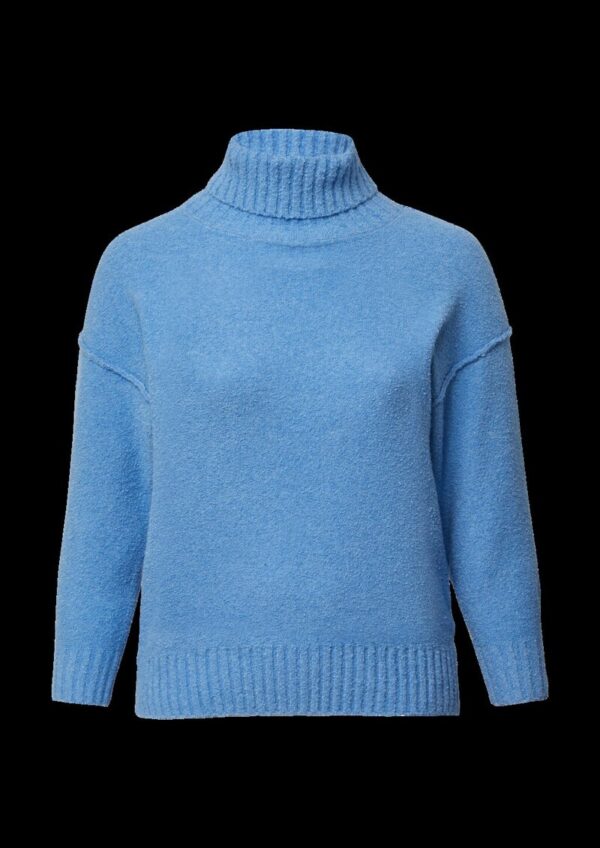 Kuscheliger Strickpullover mit breitem Rollkragen