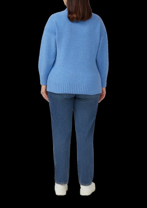 Kuscheliger Strickpullover mit breitem Rollkragen