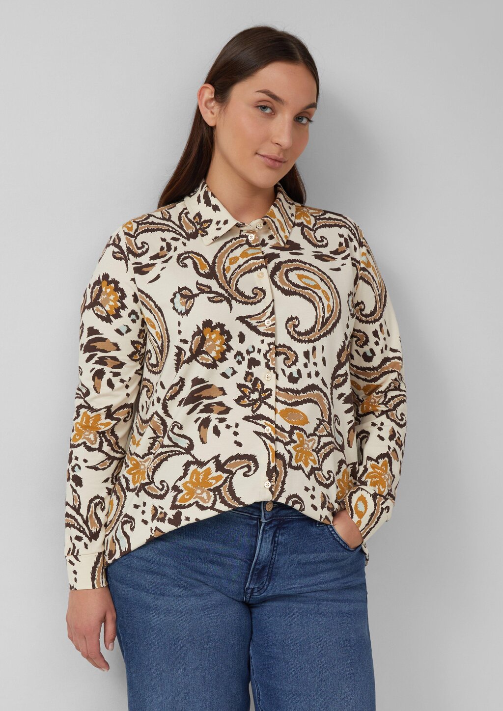 Elastische Hemdbluse aus Jersey