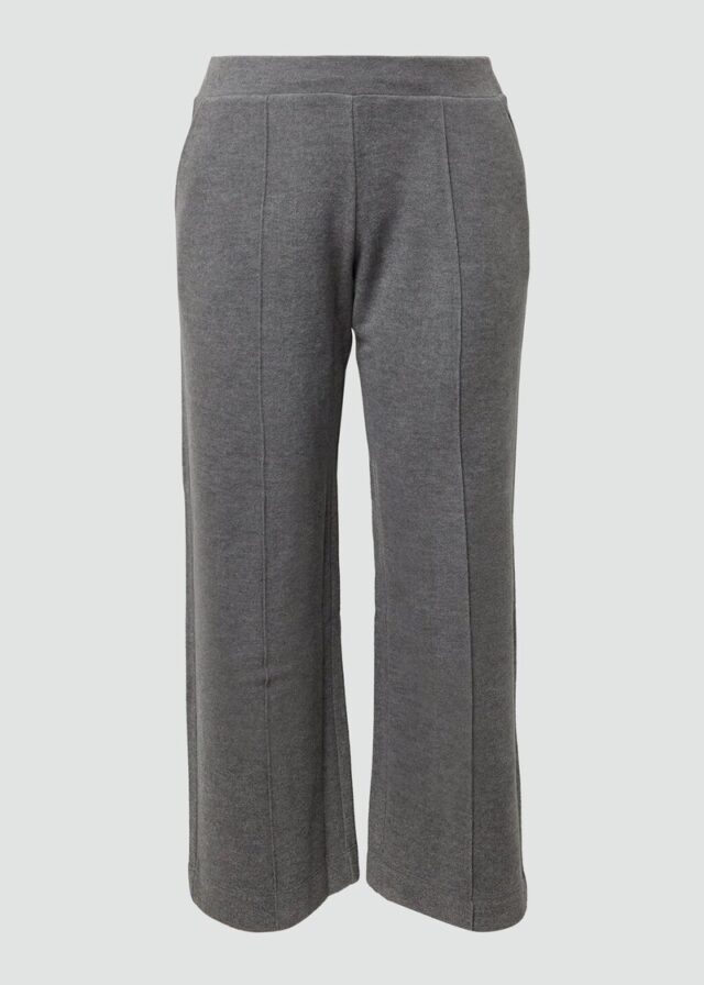 Weiche Sweathose mit Biesen