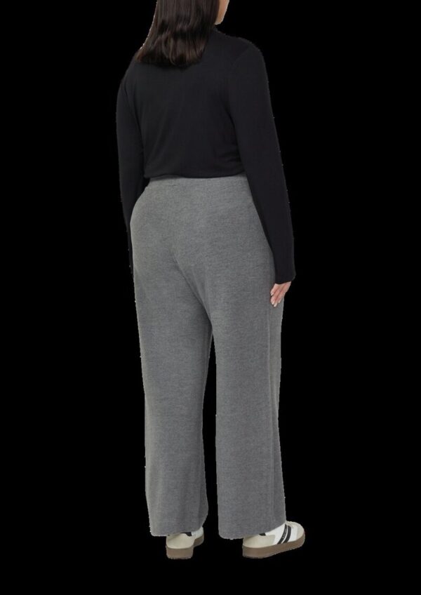 Weiche Sweathose mit Biesen