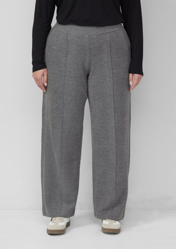 Weiche Sweathose mit Biesen