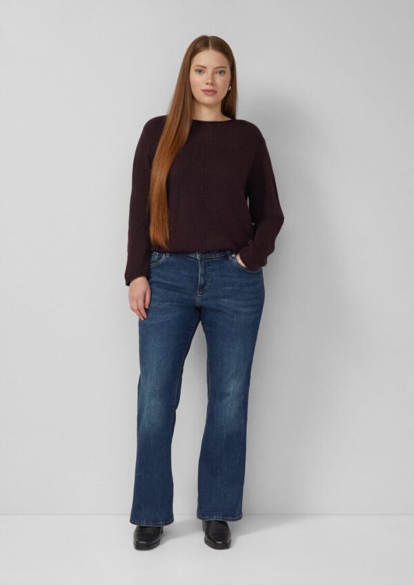 Jeans / Slim Fit / Mid Rise / Bootcut Leg