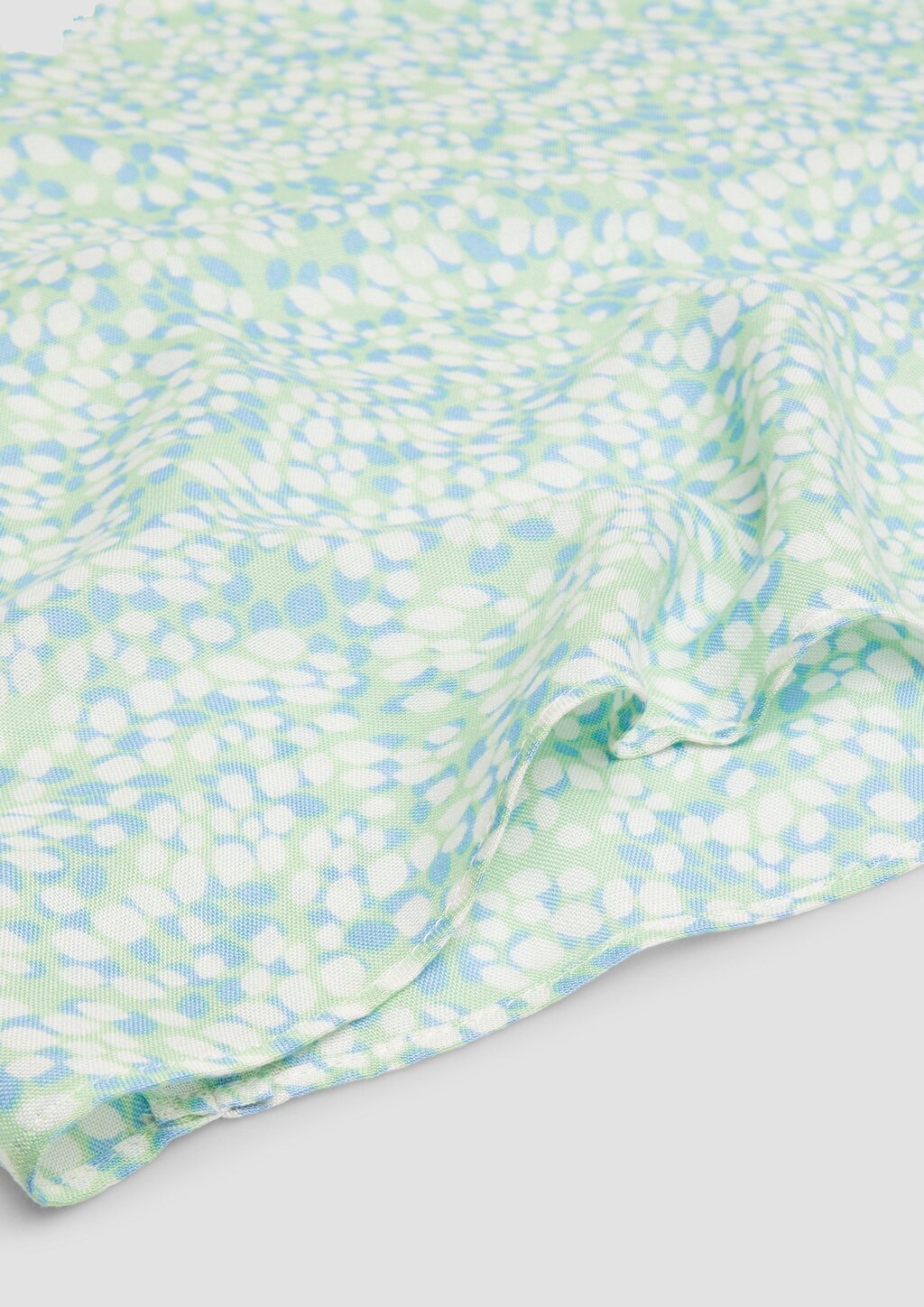 Gemusterter Loop-Schal aus Viskose