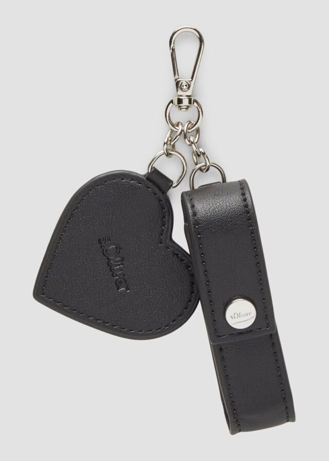 Tasche in Leder-Optik mit Logo-Niete und Druckknopfverschluss