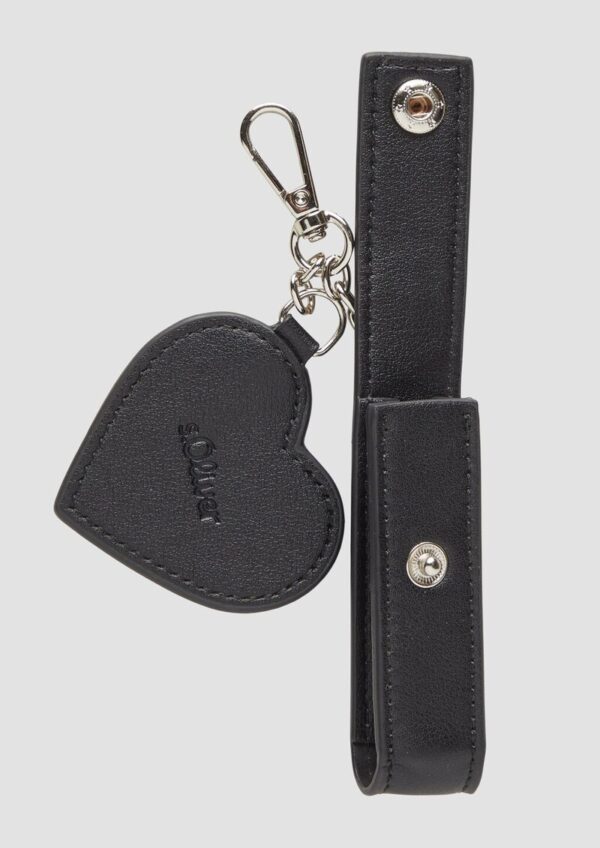 Tasche in Leder-Optik mit Logo-Niete und Druckknopfverschluss