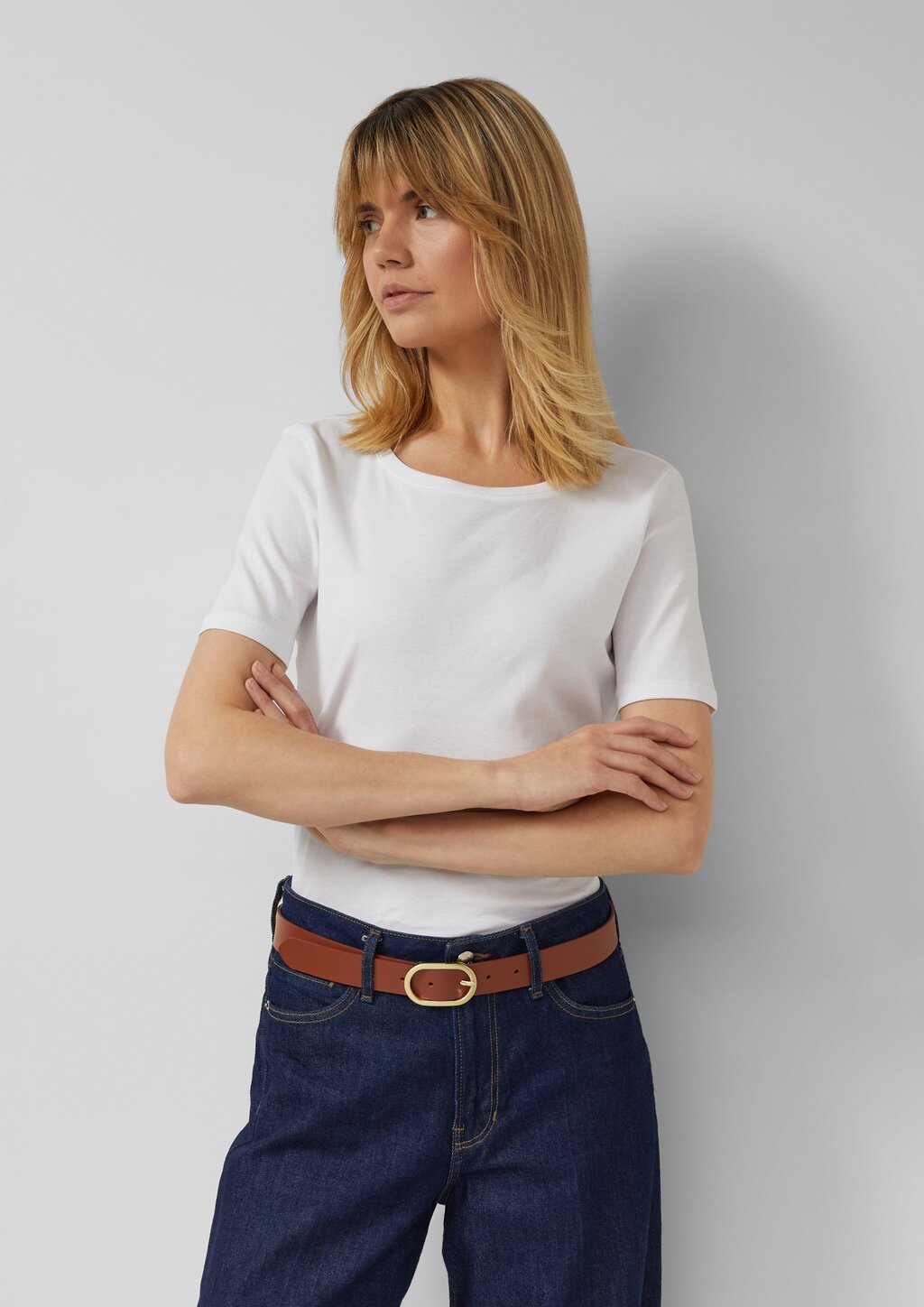 Ledergürtel mit Logo-Detail und ovalförmiger Schnalle