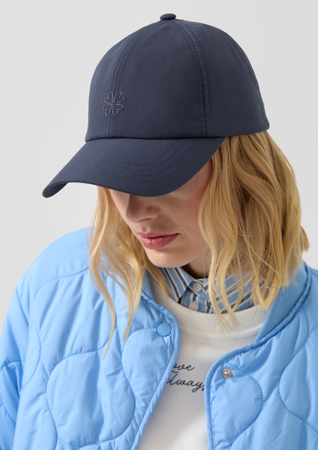 Wasserabweisende Kappe aus Webware