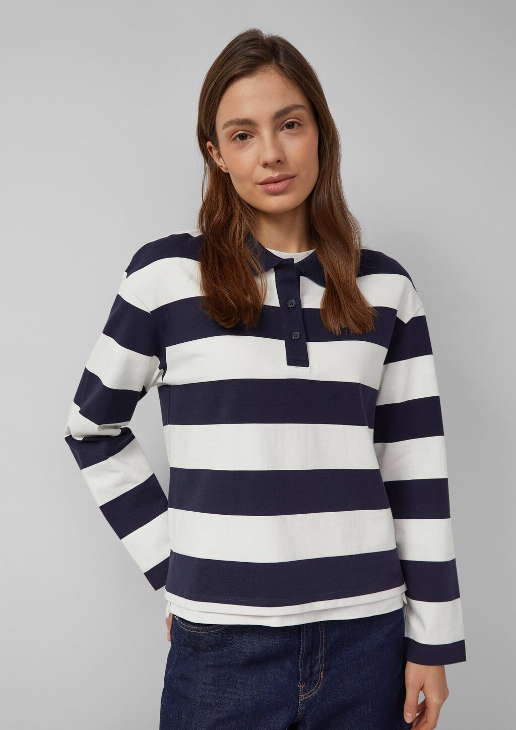 Gestreiftes Sweatshirt mit Polokragen