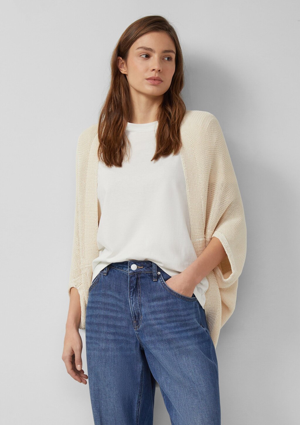 Gestrickter Poncho im O-Shape