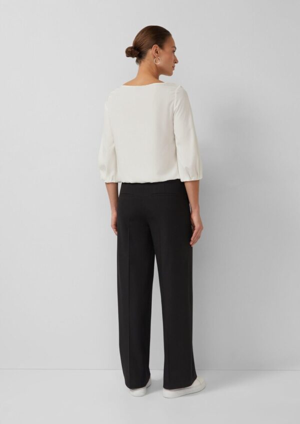 Modalmix-Bluse mit U-Boot-Ausschnitt und Gummibündchen