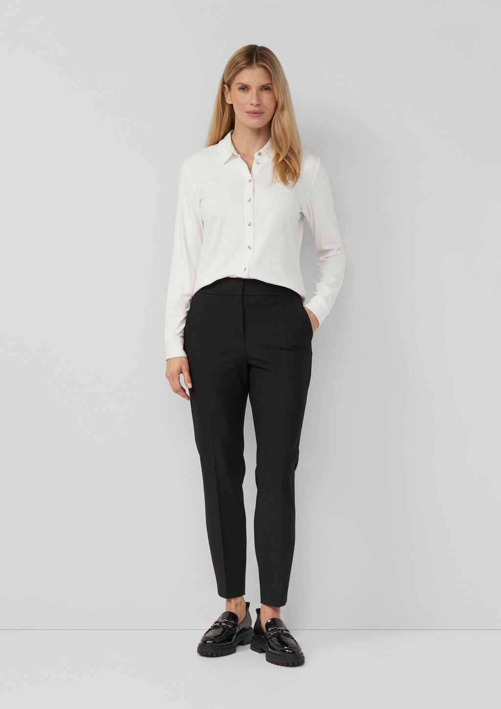 Slim-Fit-Hose mit Tapered Leg und Elastikbund