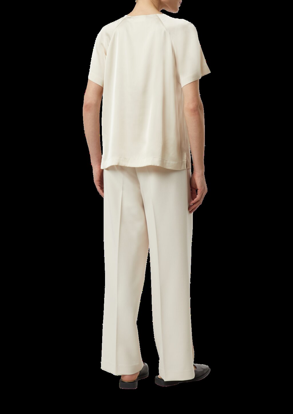 Satinierte Kurzarmbluse mit Raffung am Ausschnitt