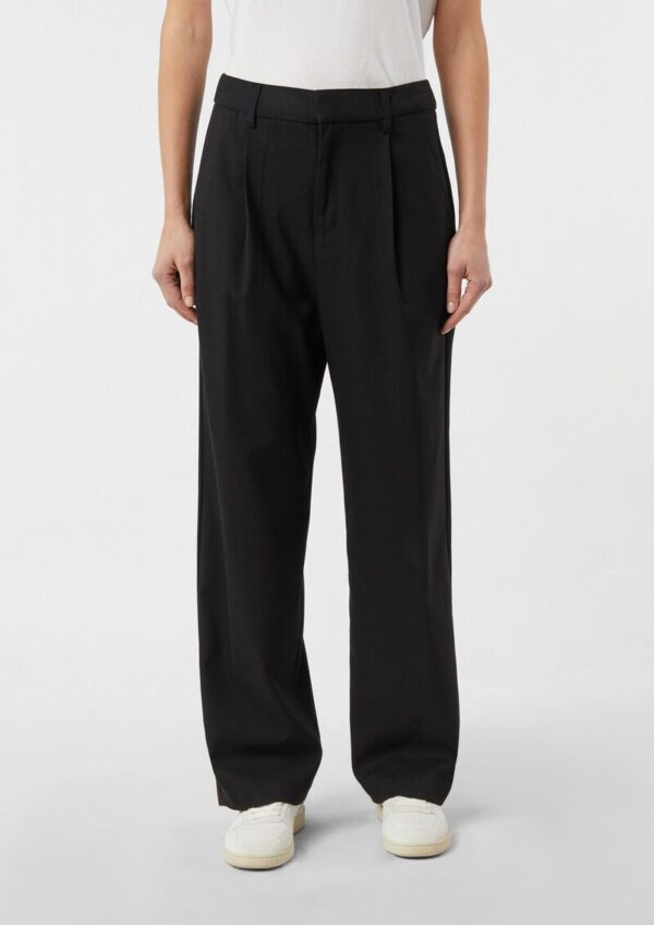 Locker geschnittene Bundfaltenhose