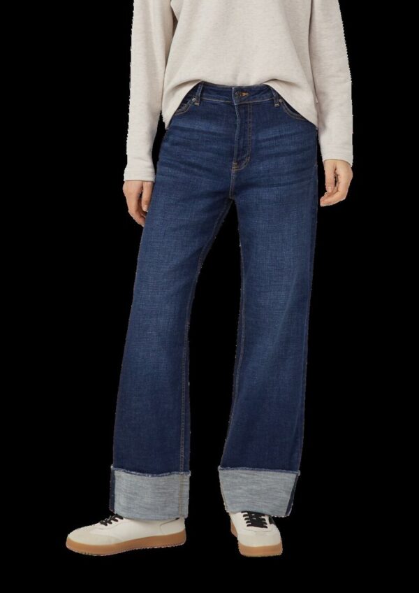 Beth Boyfriend / Relaxed Fit / Mid Rise / Straight Leg / Aufschlag