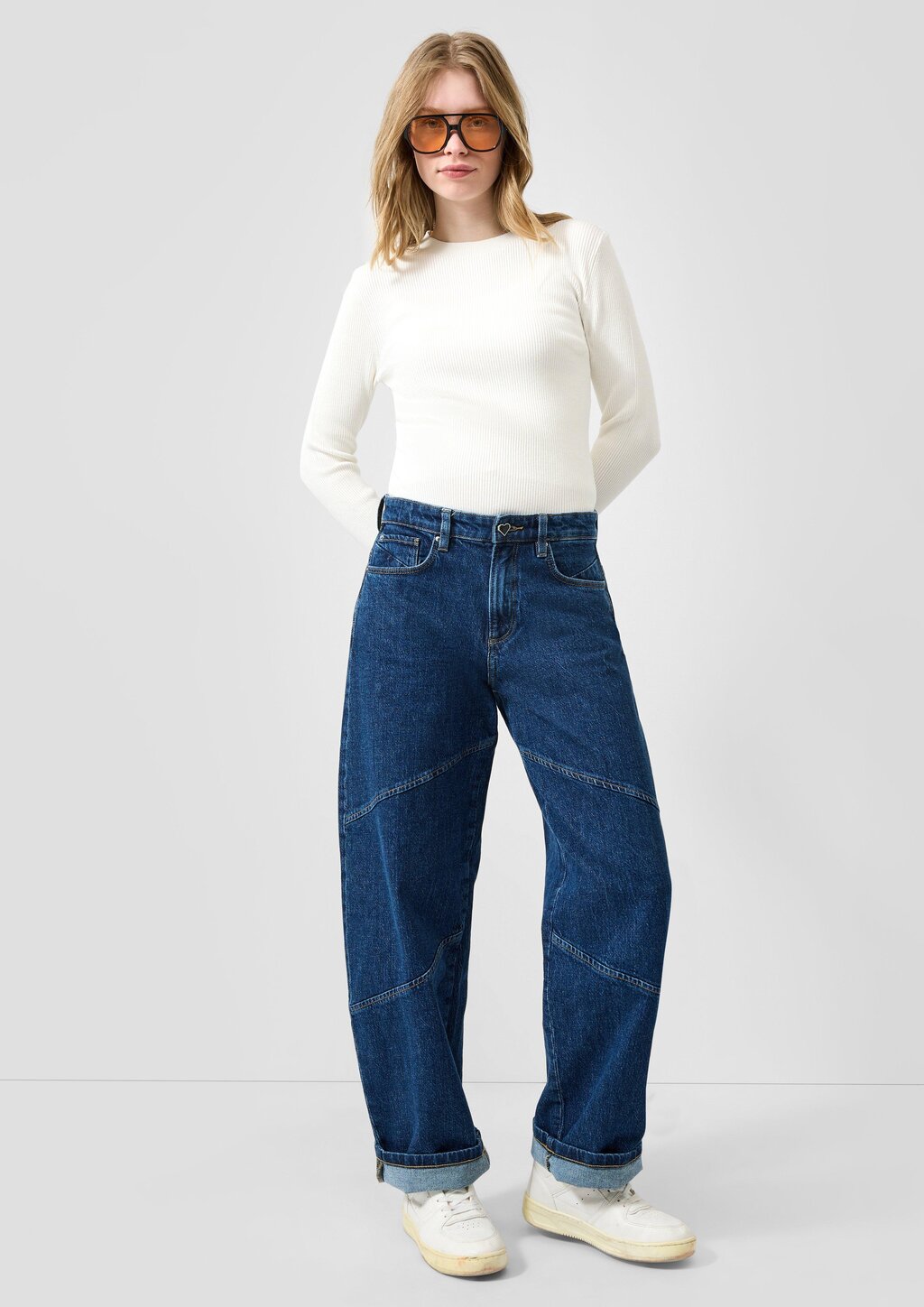 Gerippter Pullover aus Viskosemix