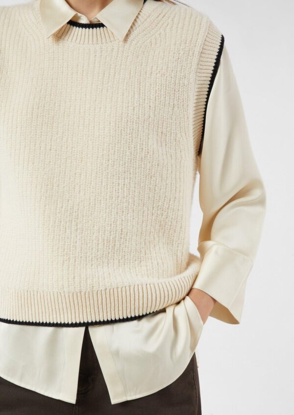 Satinbluse aus Viskose mit verstellbarer Manschette