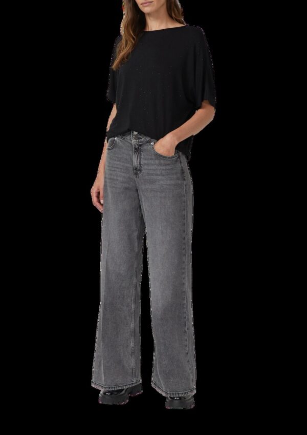 Fließendes T-Shirt mit Glitzersteinen