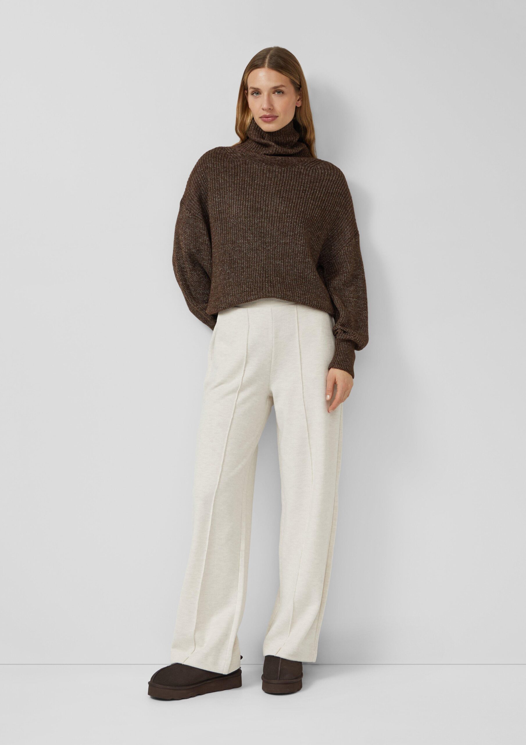 Weiche Sweathose mit Biesen