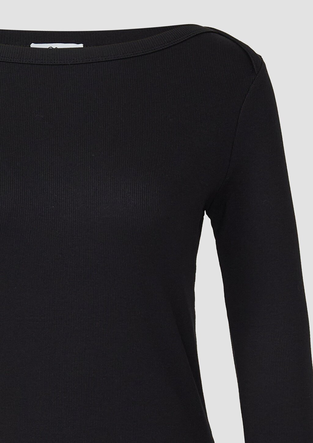 Geripptes Langarmshirt mit U-Boot-Ausschnitt