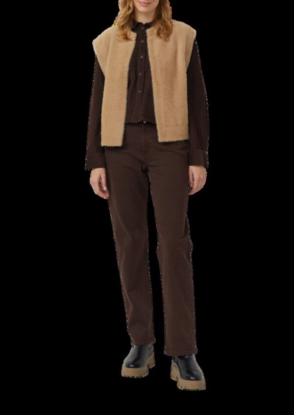 Verschlusslose Weste in flauschigem Garn