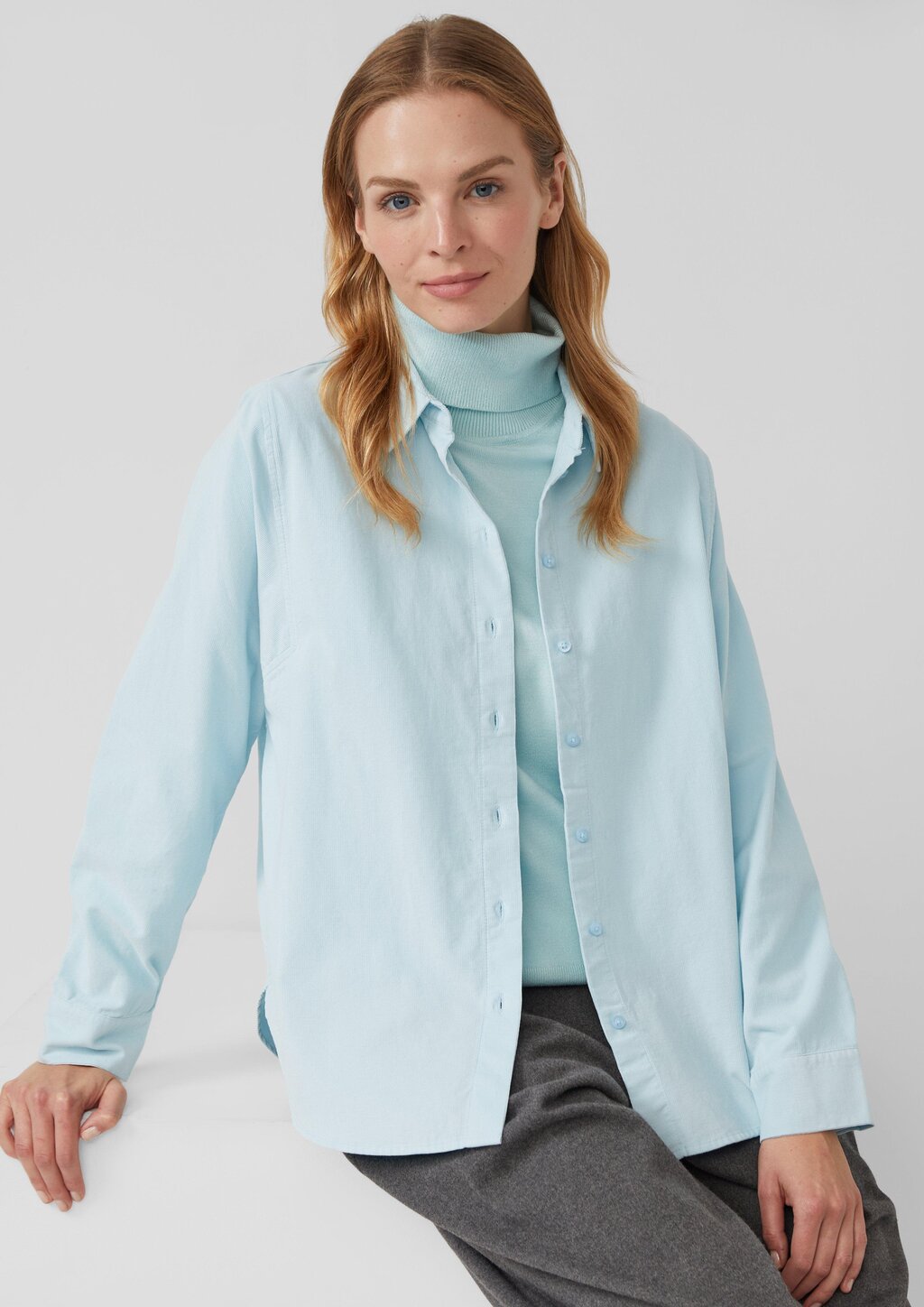 Feincordbluse mit Hemdkragen