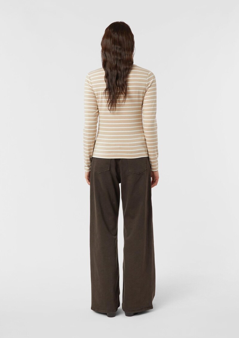 Gestreiftes Longsleeve mit dezentem Glitzergarn