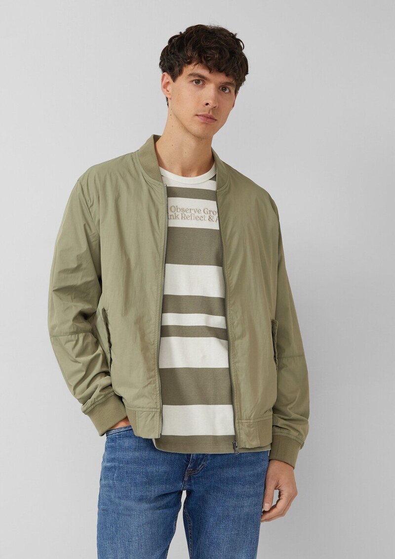 Leichter Blouson aus Nylon mit Pattentaschen