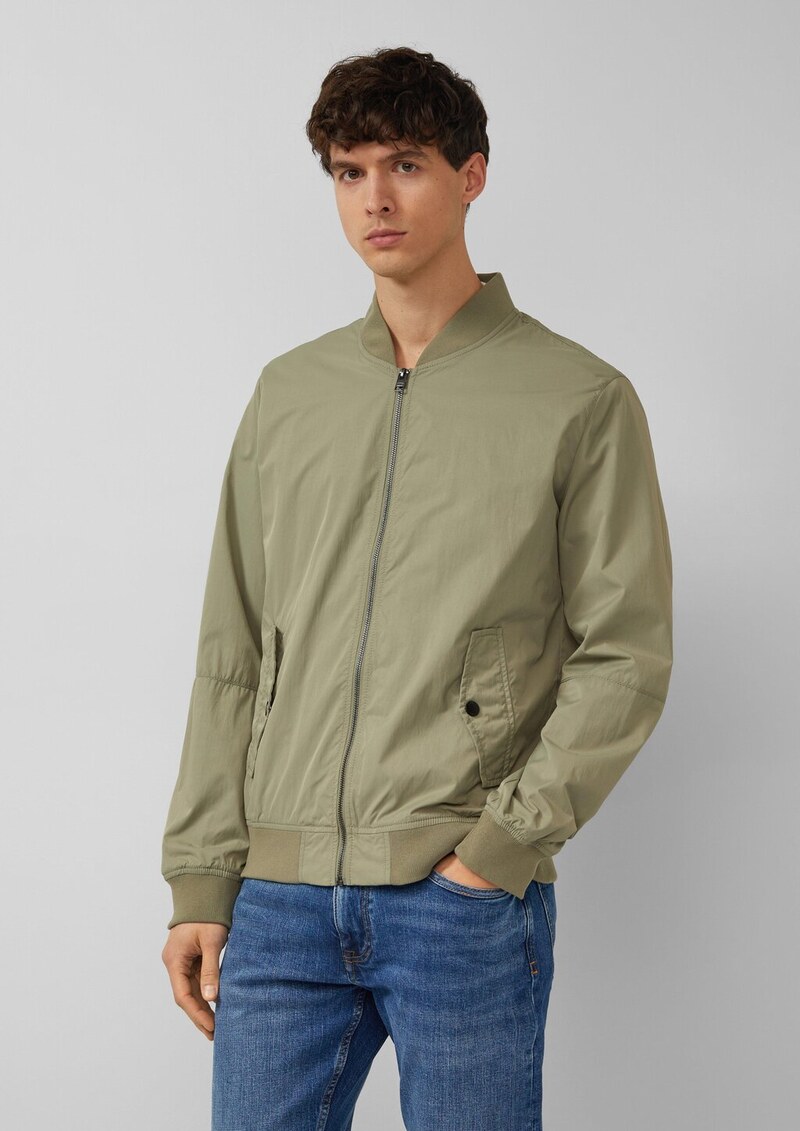 Leichter Blouson aus Nylon mit Pattentaschen