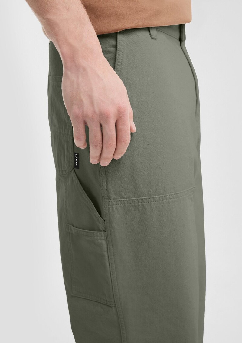 Carpenter Hose / Loose Fit / Mid Rise / Straight Leg