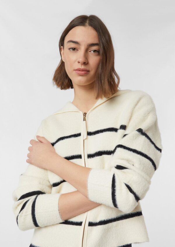 Kuscheliger Ringelcardigan mit Kapuze