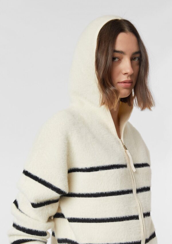 Kuscheliger Ringelcardigan mit Kapuze