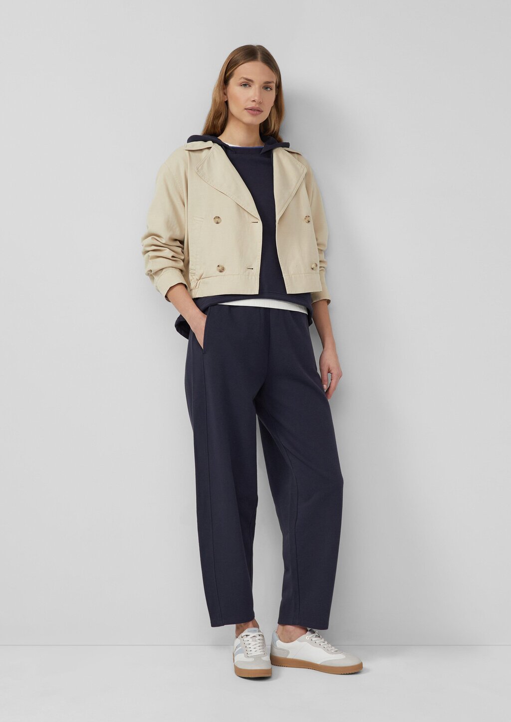 Hoodie mit Schlitz im Rückteil