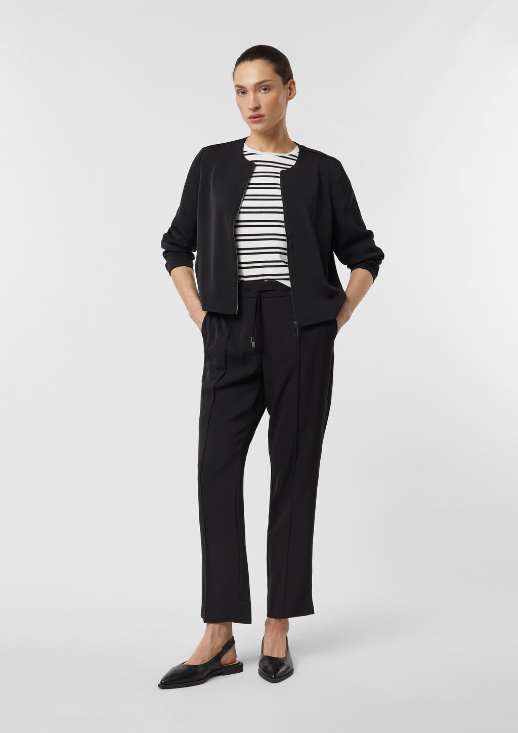 Schmales T-Shirt mit Streifenmuster