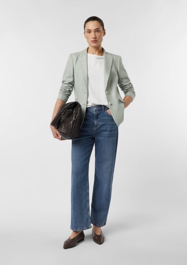 Antaillierter Blazer mit Struktur