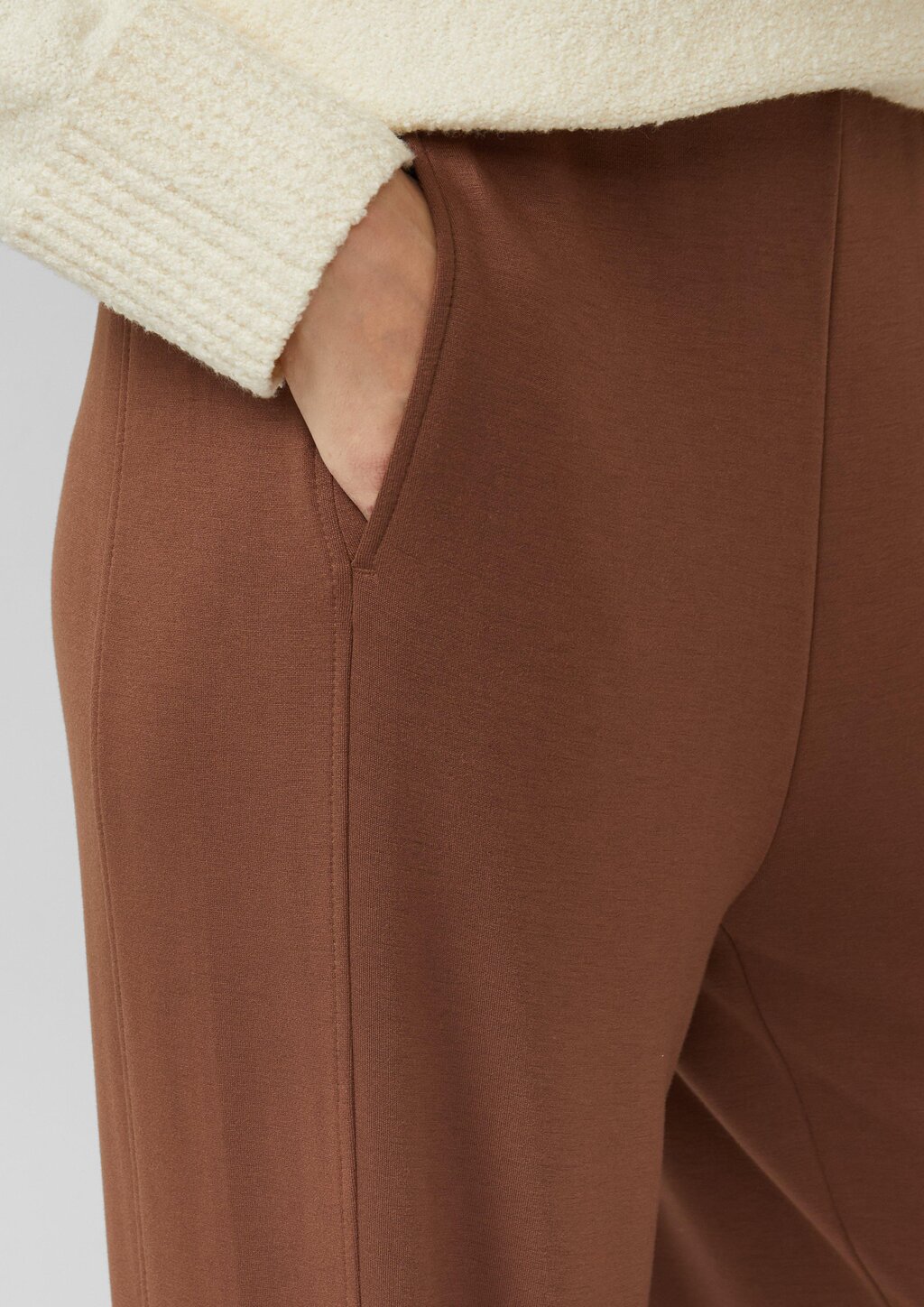 Hose aus Viskosemix mit Wide Leg