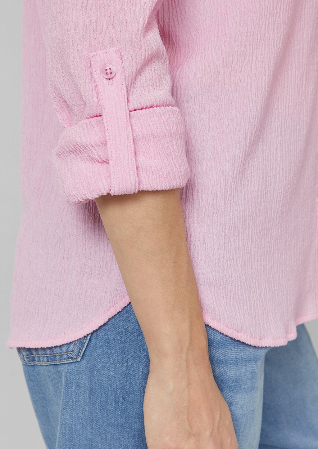 Strukturierte Hemdbluse mit Turn-up