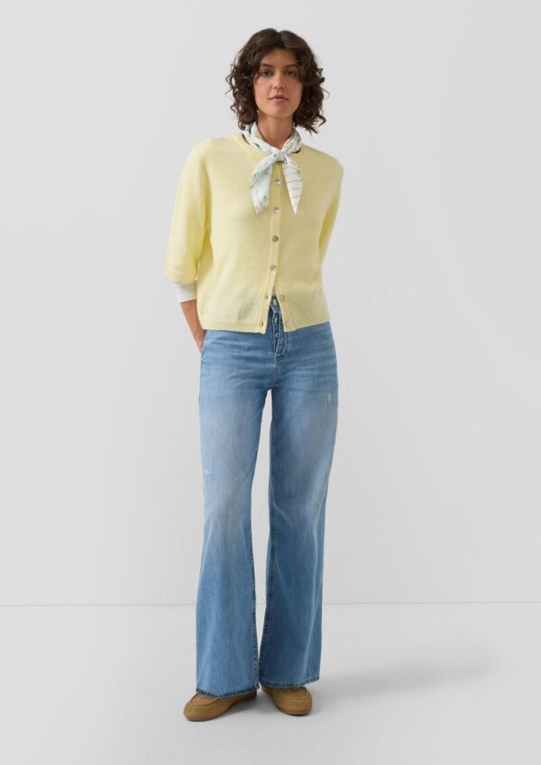 Schal aus fließender Webware mit Artwork