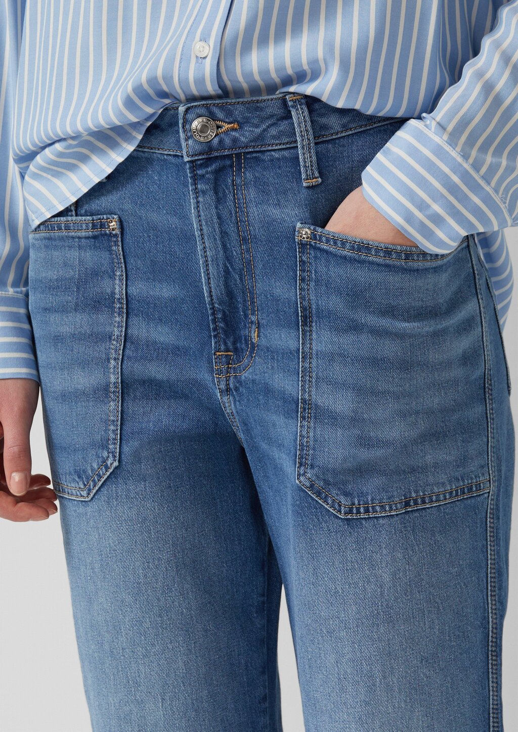 Ankle-Jeans Mom / Regular Fit / High Rise / Tapered Leg