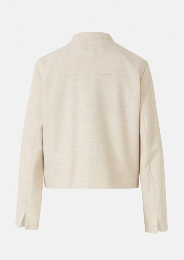 Strukturierte Jacke mit aufgesetzten Taschen