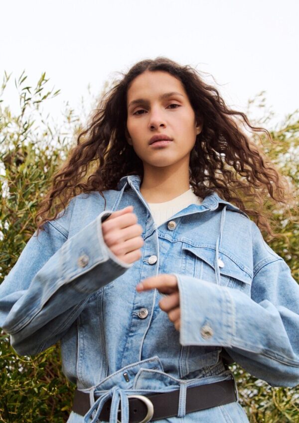 Denim-Jacke mit Kapuze im Relaxed Fit