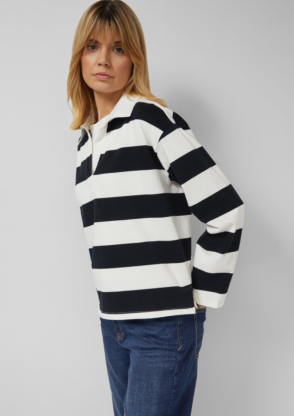 Gestreiftes Baumwoll-Shirt mit Hemdkragen