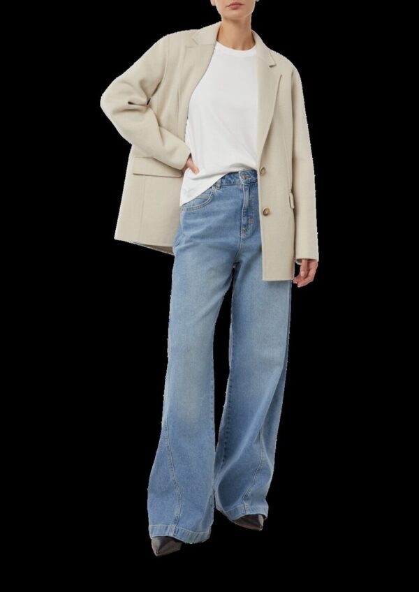 Extra High Waist-Denim mit vorverlegter Naht