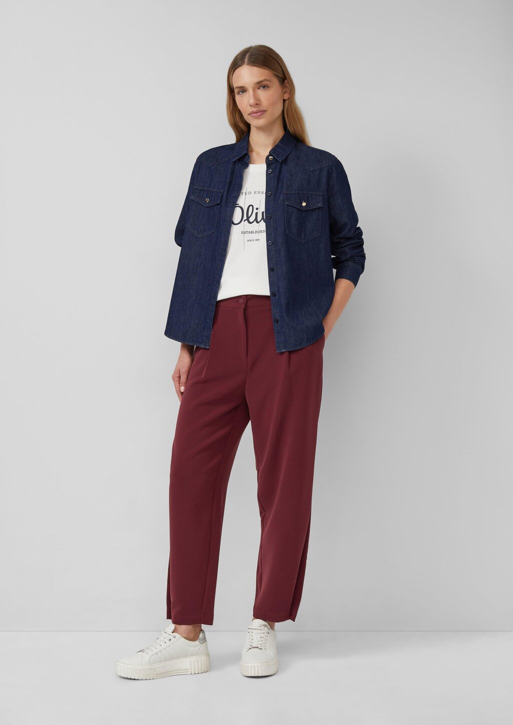 Cropped Hose mit Barrel Leg und Saum-Detail