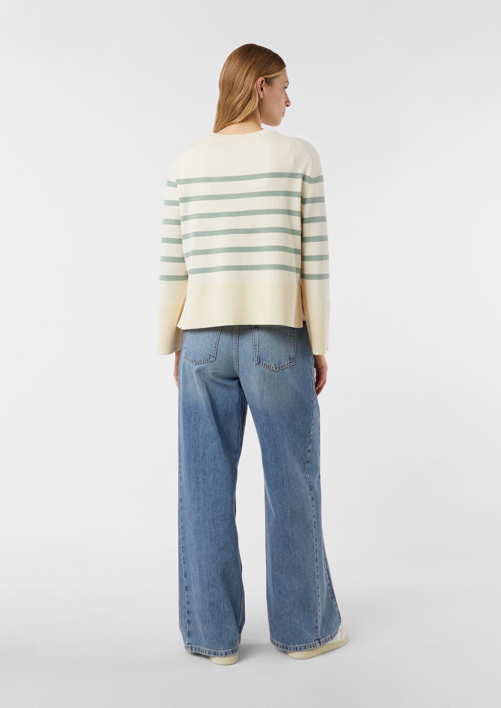 Streifenpullover mit weiten Ärmeln