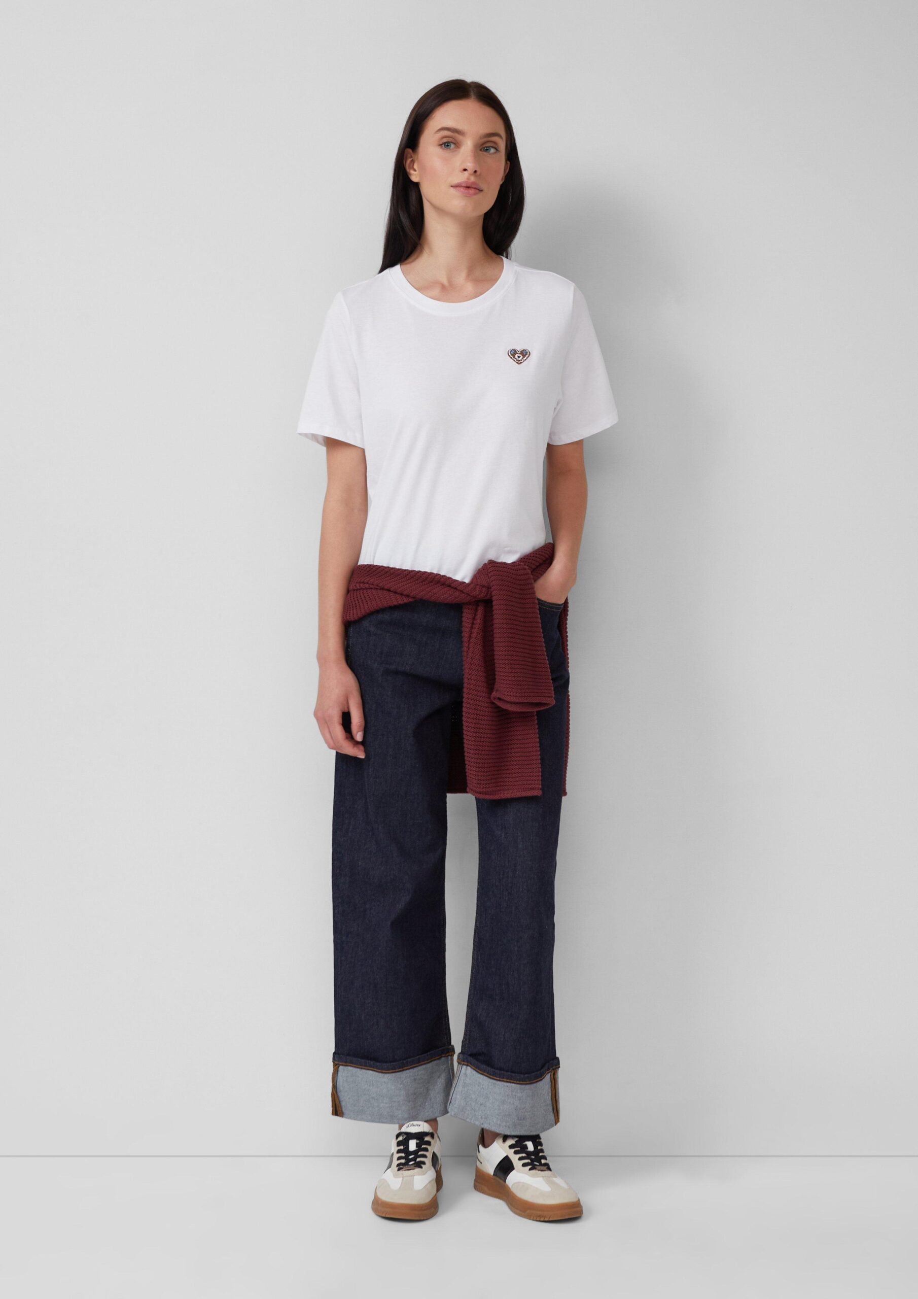 Baumwollshirt mit Stickerei | Volksfest