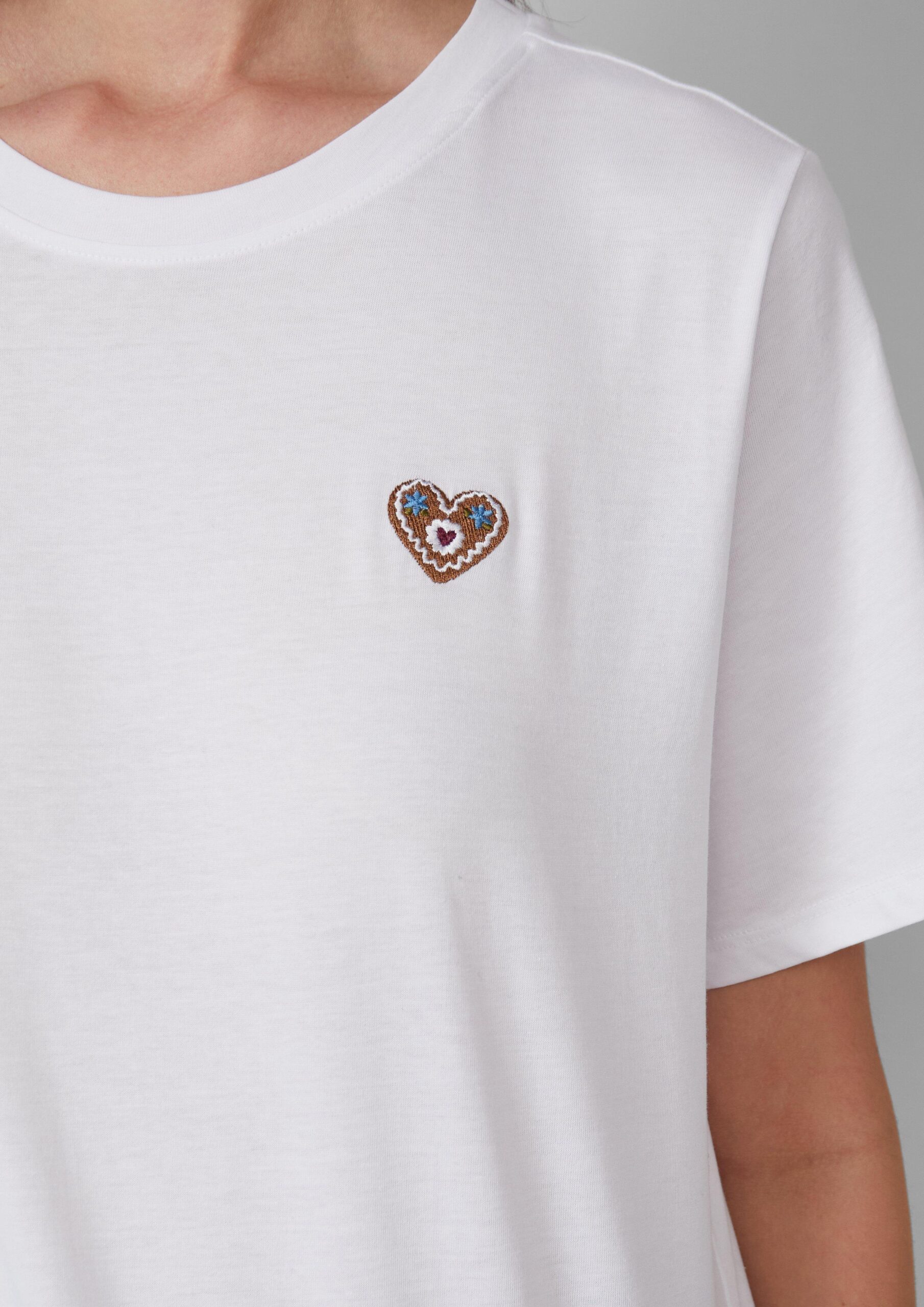 Baumwollshirt mit Stickerei | Volksfest