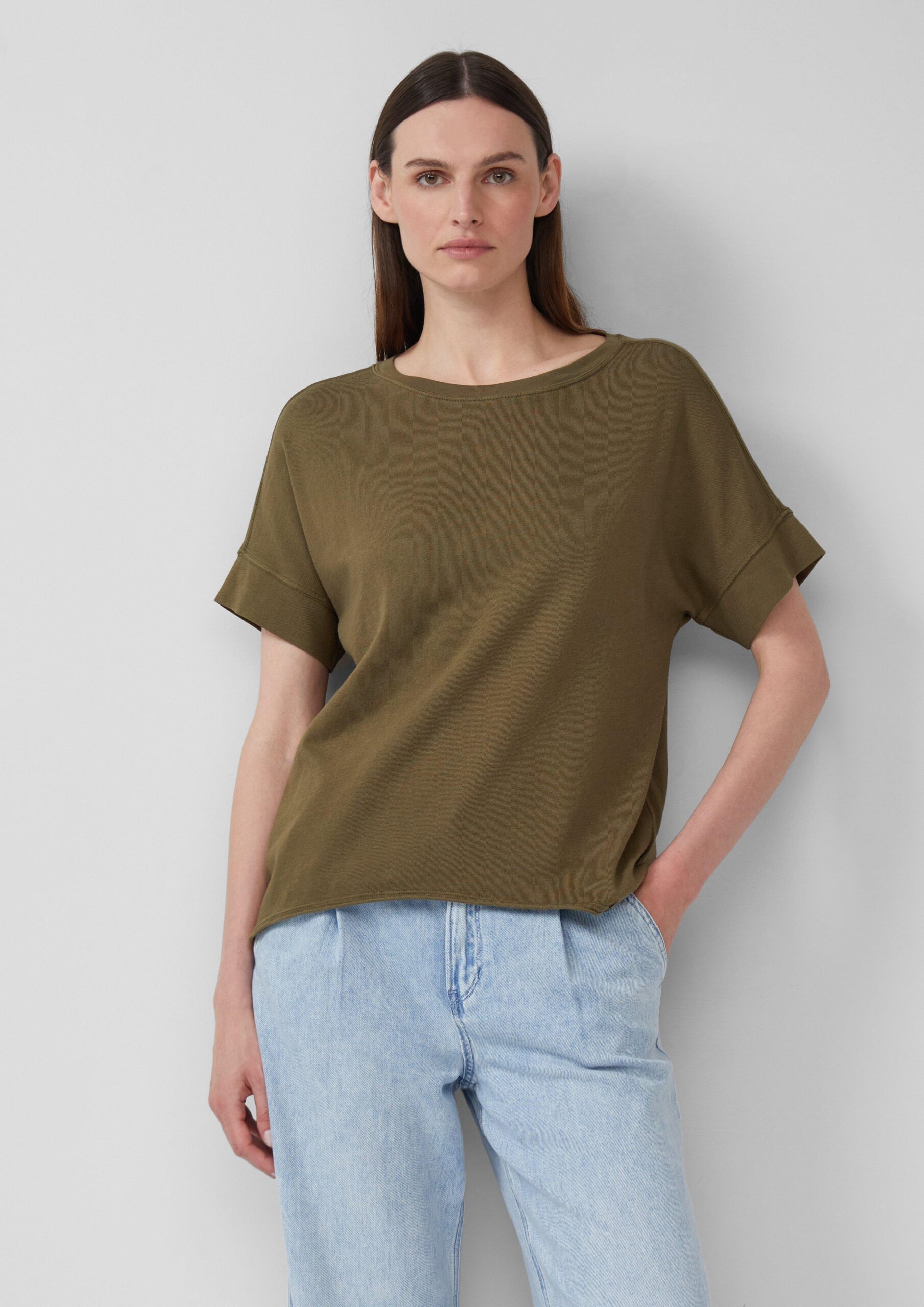 Baumwollshirt mit Wascheffekt und Rollsaum