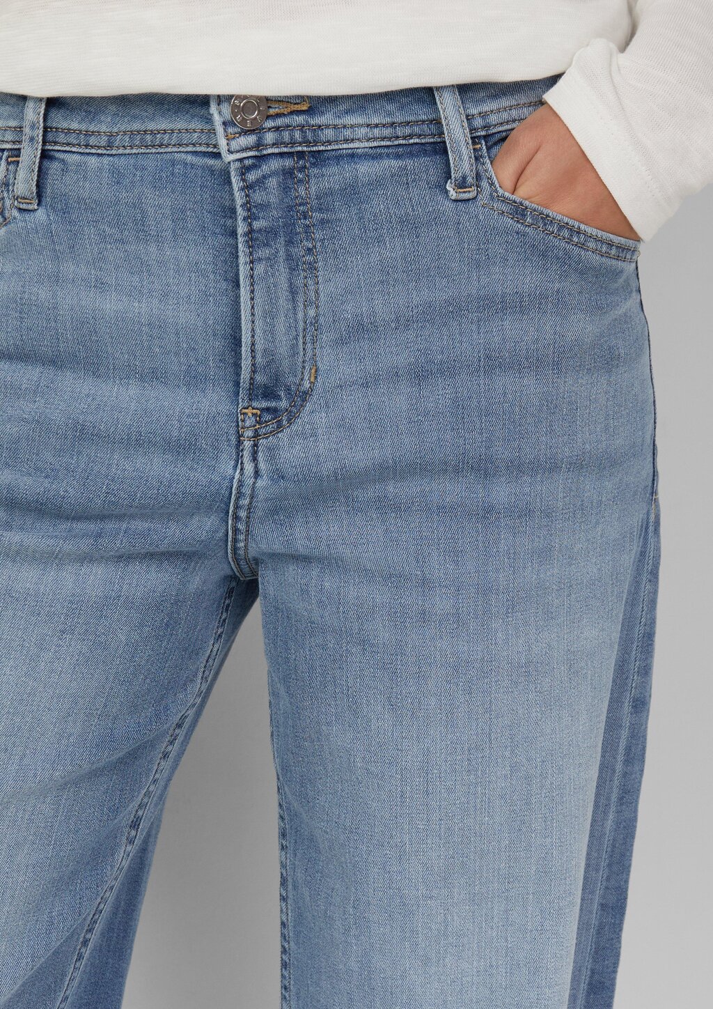 Jeans Suri / Regular Fit / High Rise / Wide Leg